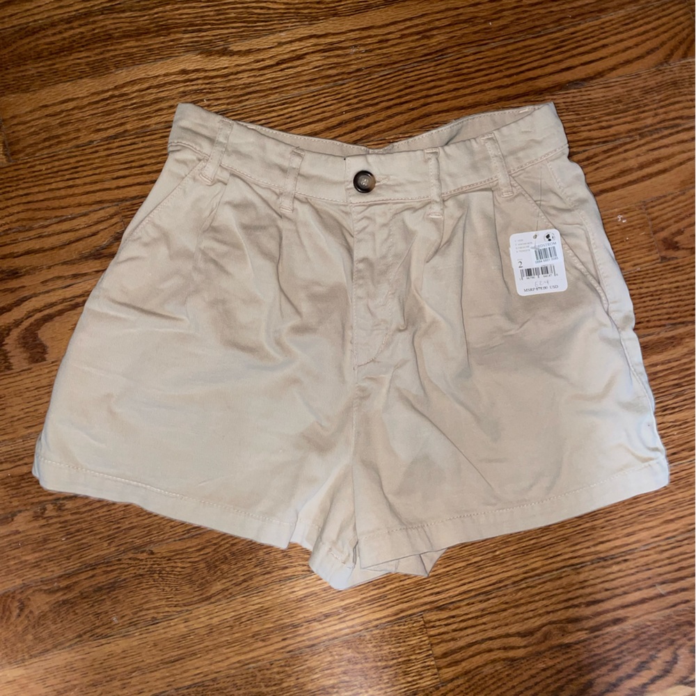 Free People Billie Chino Shorts - Size 2 in Almond Milk